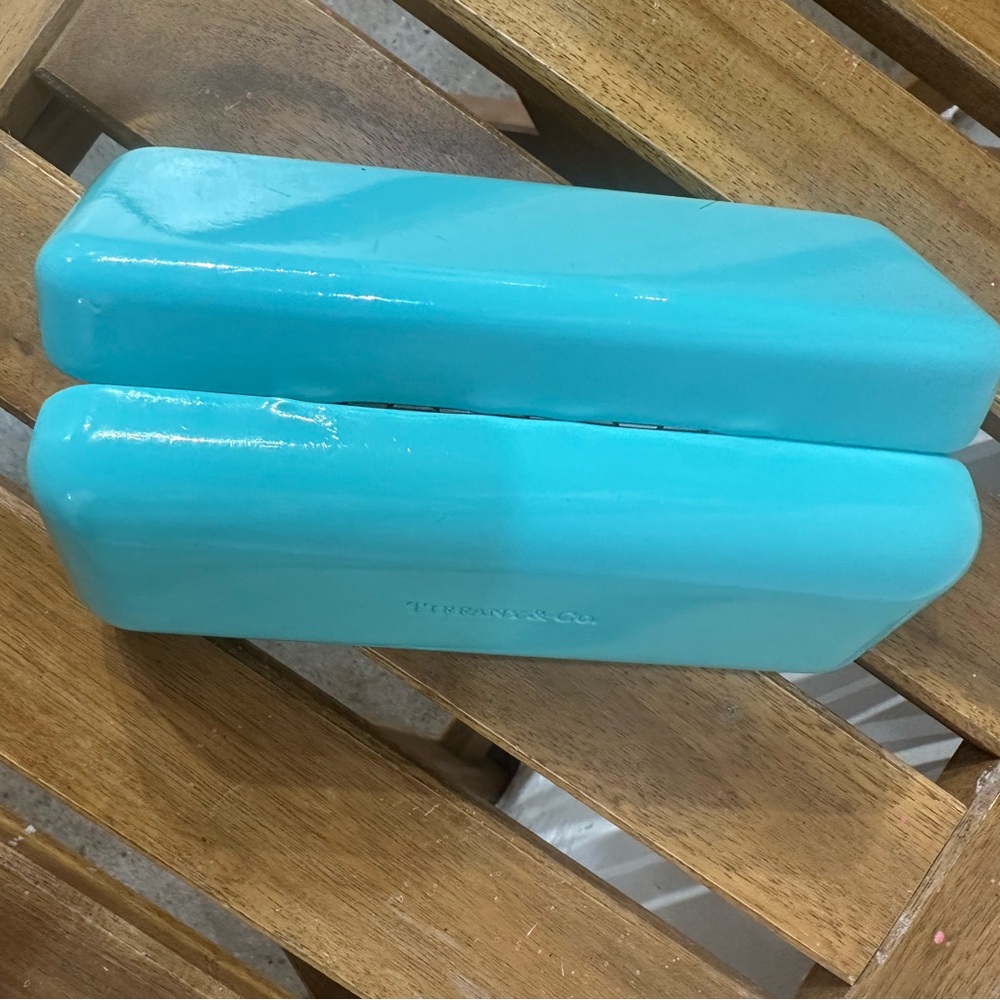 Tiffany & Co sunglasses case - Picture 4 of 4